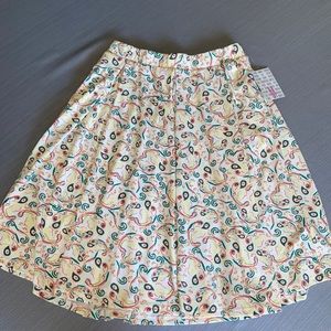 Medium LulaRoe Madison Skirt